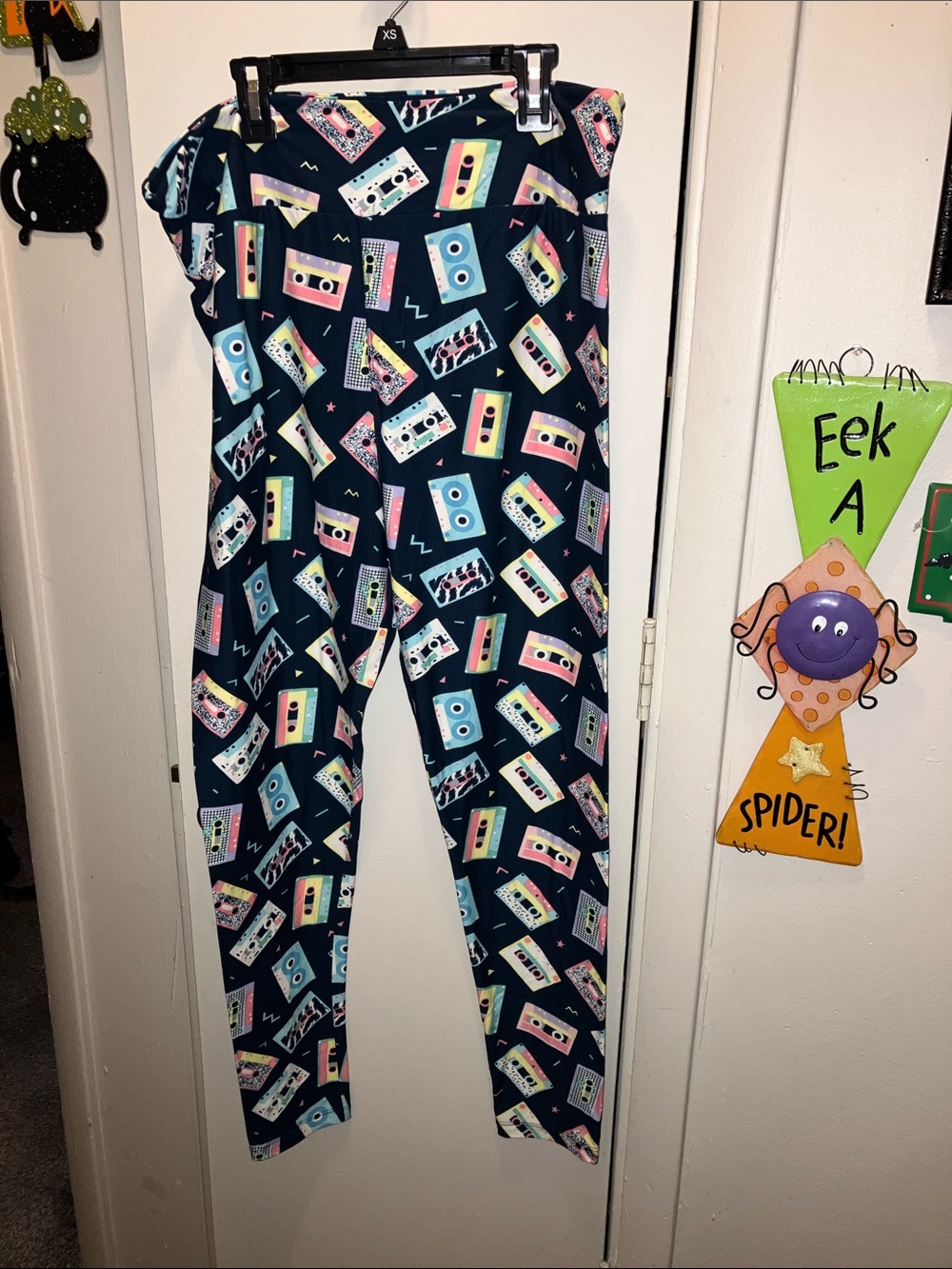 LuLaRoe Navy Leggings with Multicolor Cassette Print XL